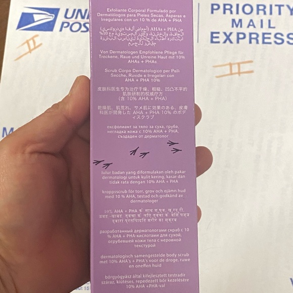 DERMAdoctor KP Duty Dermatologist Formulated Body Scrub, 8 fl oz / 237 ml - Picture 3 of 5